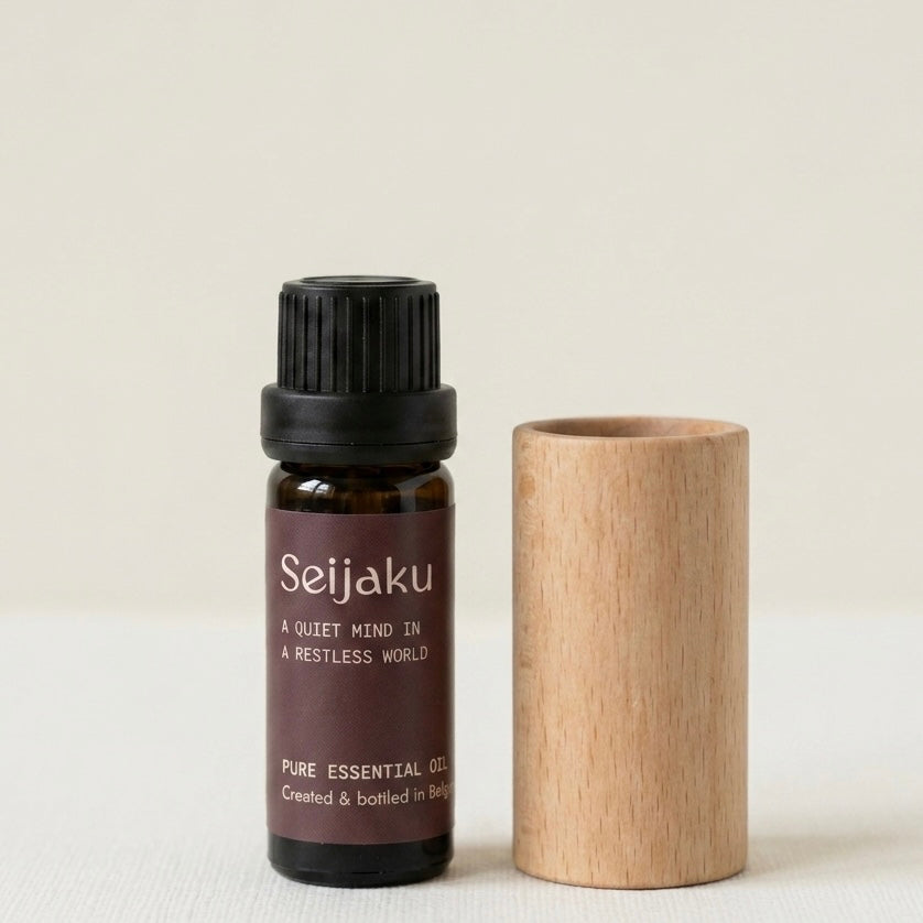 Seijaku Essential Oil Blend 11 ml + Mini Wooden Diffuser